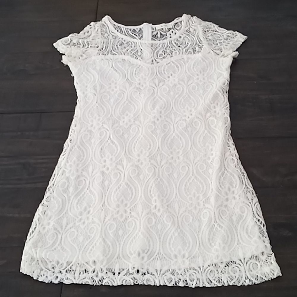 Love J lace dress size medium gently used great condition off-white